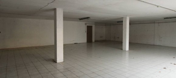 Propiedad comercial de 1 habitación en Torbole Casaglia, Italy No. 121129 8