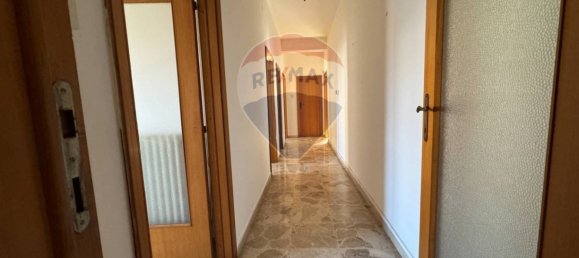 Квартира с 3 спальнями в Ланчано, Италия № 137198 4