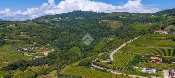 Terreno em Verona, Italy 5500 m² N.º 323394 4