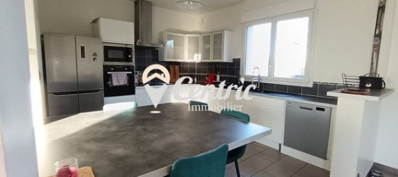 3 bedrooms House in Deux-Sevres, France No. 310410 4