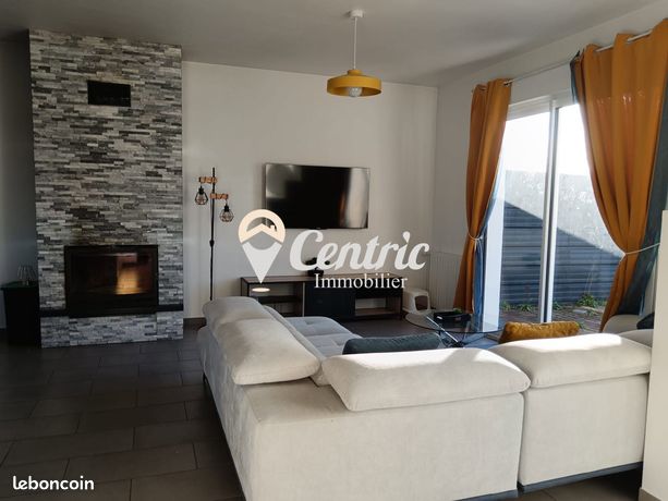 3 bedrooms House in Deux-Sevres, France No. 310410