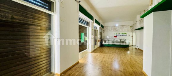 3-salle Propriété commerciale à Turin, Italy No. 176805 19