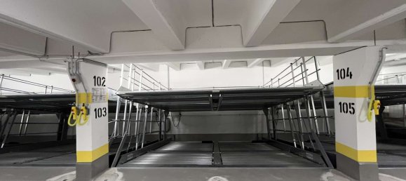  موقف سيارات في Munich, Germany رقم 348247 6