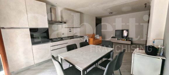 Квартира с 4 спальнями в Поццилли, Италия № 312320 2