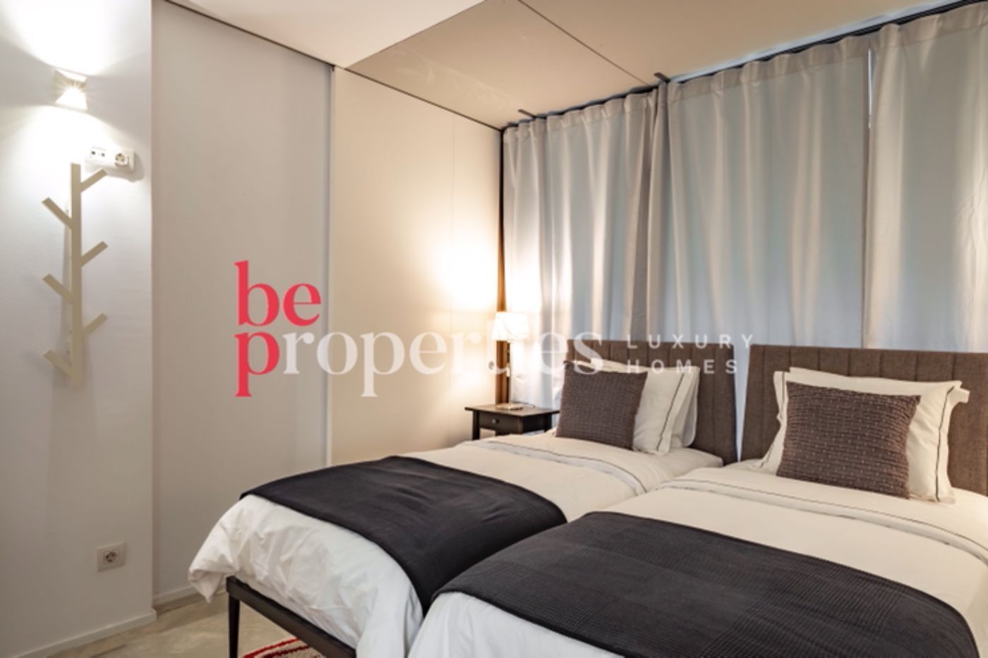 6 bedrooms House in Sant Cugat Del Valles, Spain No. 20745