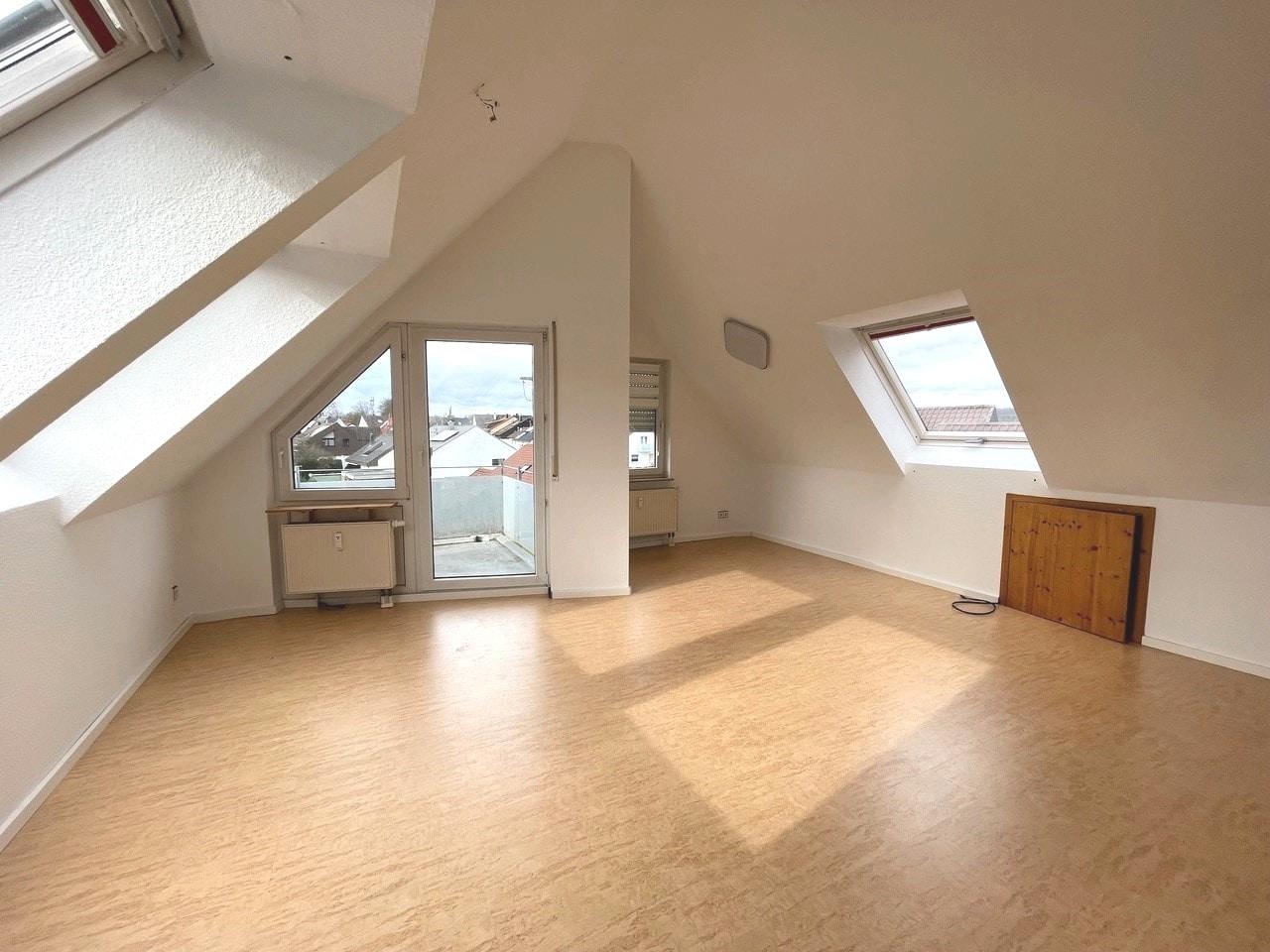 3 rooms Apartment in Esslingen, Germany No. 276020