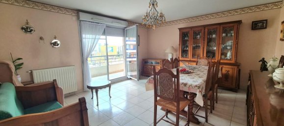 2 bedrooms Apartment in Rhone, France No. 287674 2