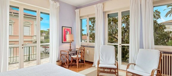 6 bedrooms Villa in Forte dei Marmi, Italy No. 46392 18