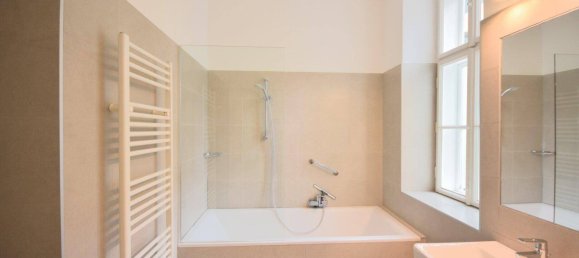 3 rooms Apartment in Wieden, Austria No. 155184 9