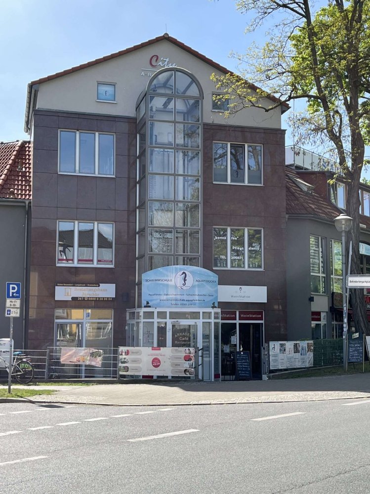 2416m² Building in Oberhavel, Germany No. 278453