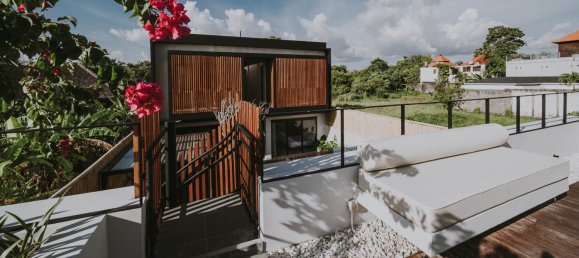 4 bedrooms Villa in Red Sunset, North Kuta, Indonesia No. 2200 11