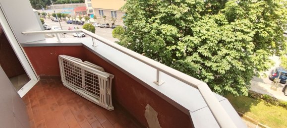 Apartamento de 3 dormitorios en Santander, Spain No. 145083 8