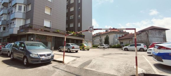 Apartamento de 3 dormitorios en Santander, Spain No. 145083 32