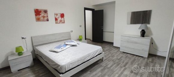 Квартира с 3 комнатами в Мессина, Италия № 272139 4