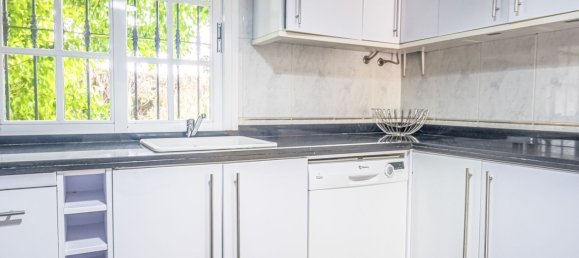 3 bedrooms Townhouse in Estepona, Spain No. 145738 24