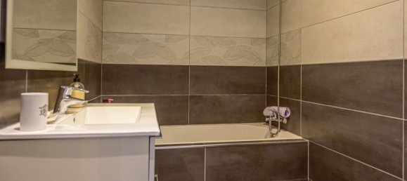 3 bedrooms Townhouse in Estepona, Spain No. 145738 10