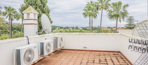 3 bedrooms Townhouse in Estepona, Spain No. 145738 18