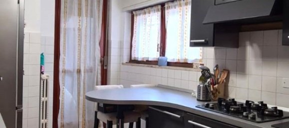3 rooms Apartment in Peschiera Borromeo, Italy No. 172672 9