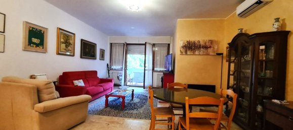 3 rooms Apartment in Peschiera Borromeo, Italy No. 172672 3