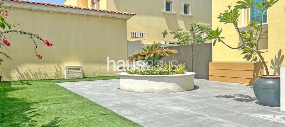 Villa de 4 dormitorios en Jumeirah Park, UAE No. 99788 19