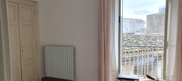 Дом с 6 комнатами в Модика, Италия № 172089 9