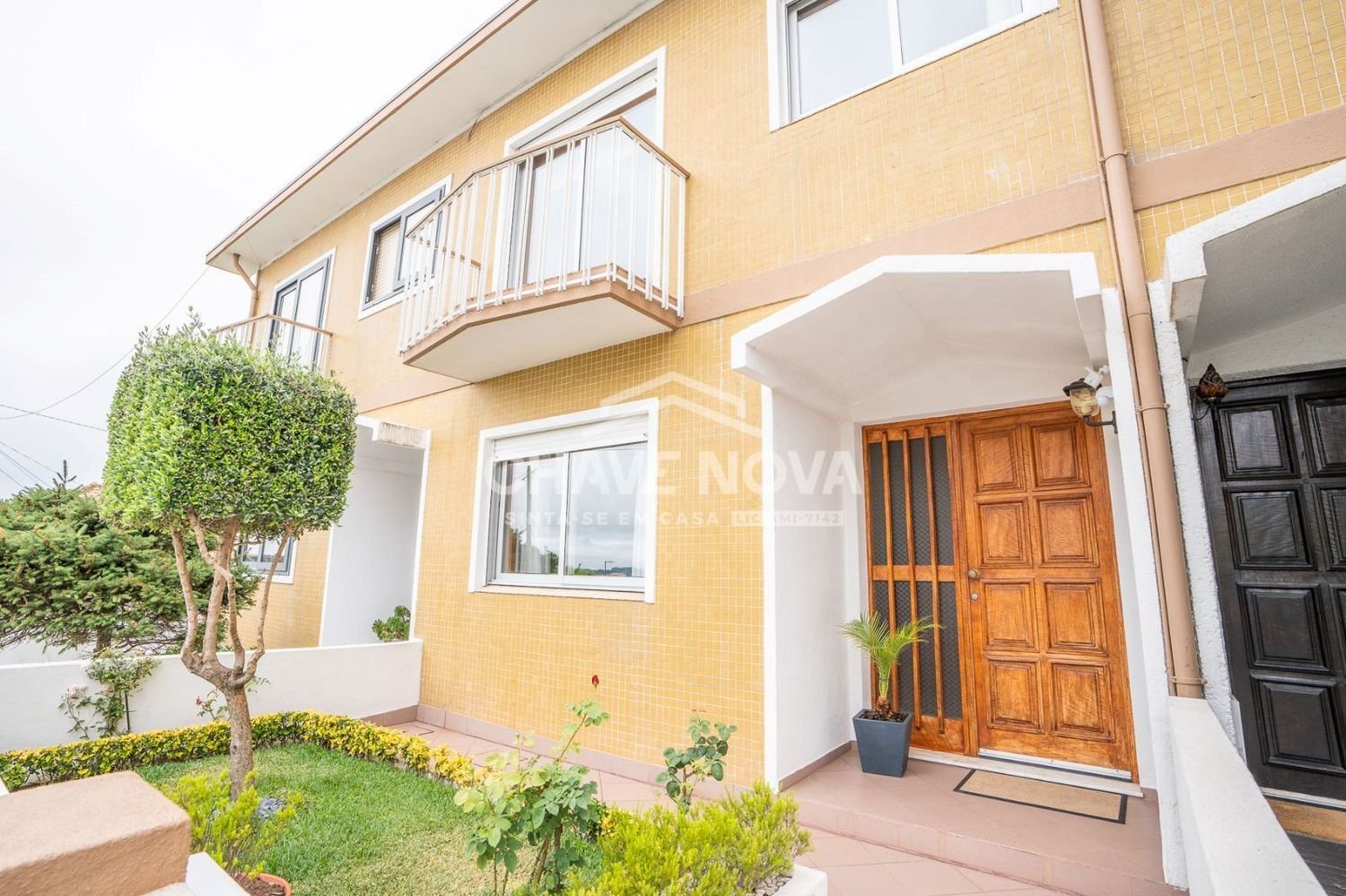 4 bedrooms House in Madalena, Portugal No. 206577