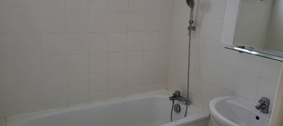 Квартира с 2 спальнями в Эпернон, Франция № 71955 6