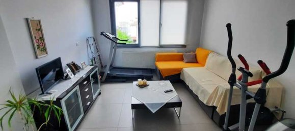 3 غرف نوم عقار تجاري في Latsia, Cyprus رقم 7728 9