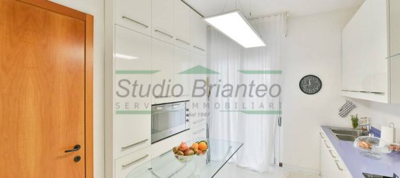 3 غرف نوم شقة في Seregno, Italy رقم 258857 13