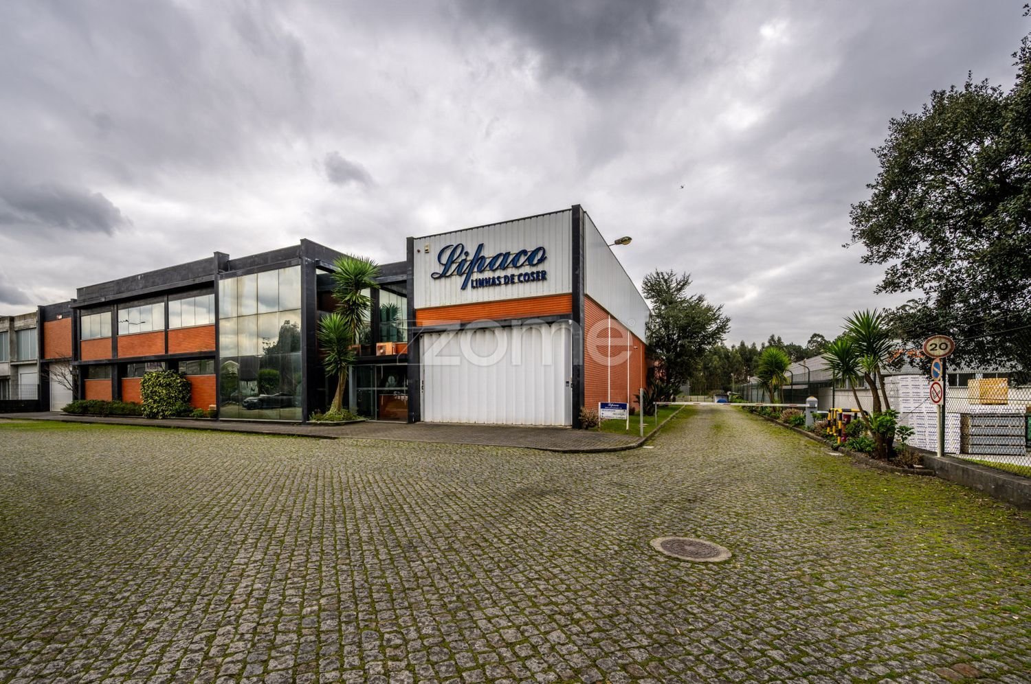 3242m² Warehouse in Esposende, Portugal No. 13721