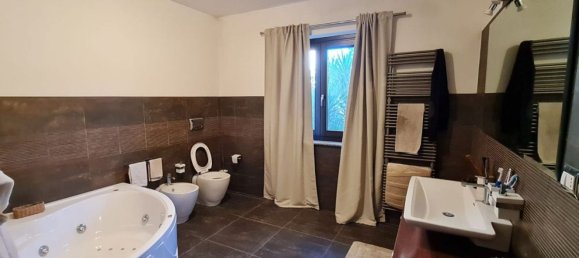 5 rooms Villa in Bracciano, Italy No. 193348 32