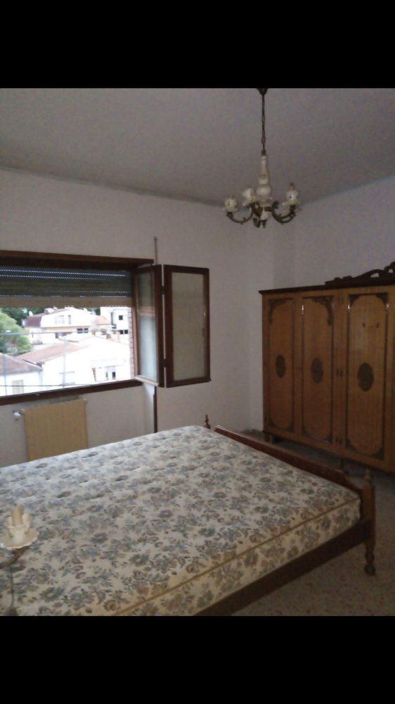 Квартира с 3 комнатами в Авеццано, Италия № 256854