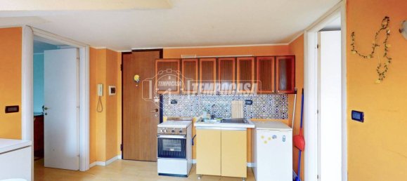 1 bedroom Apartment in Turin, Italy No. 202464 4