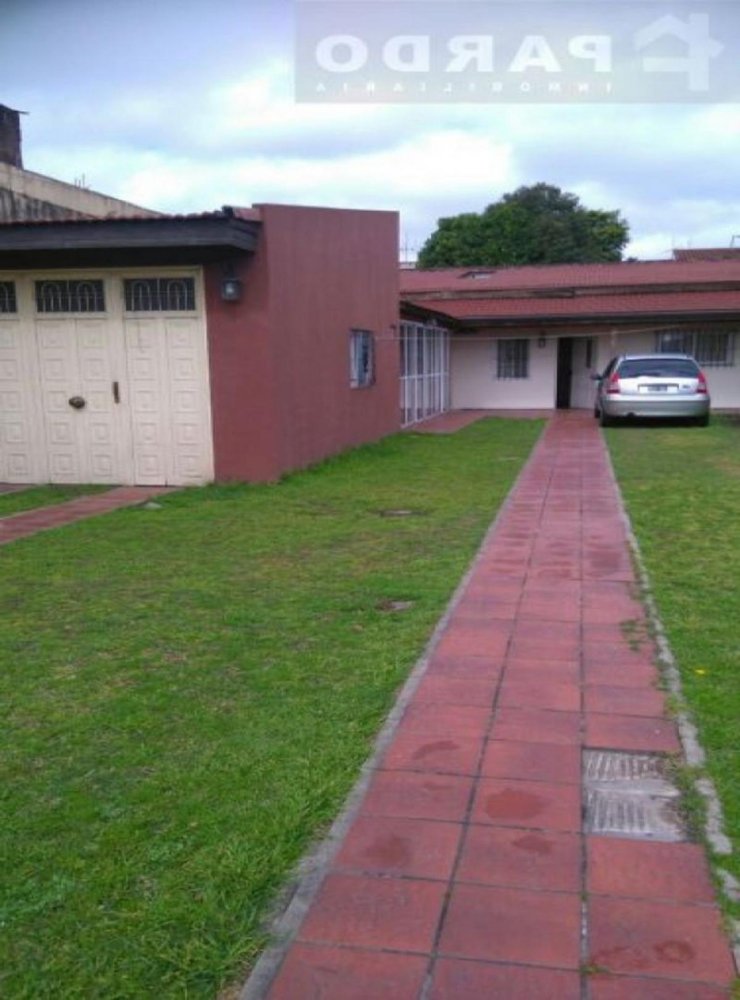 3 bedrooms House in Lomas de Zamora, Argentina No. 18445