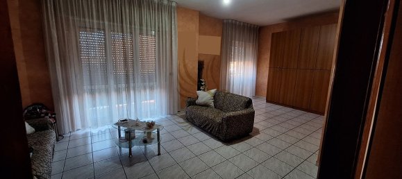 4 rooms Apartment in Giugliano in Campania, Italy No. 251682 4