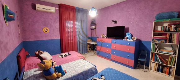 4 rooms Apartment in Giugliano in Campania, Italy No. 251682 10