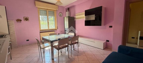 3 rooms Apartment in Reggio Emilia, Italy No. 302788 5