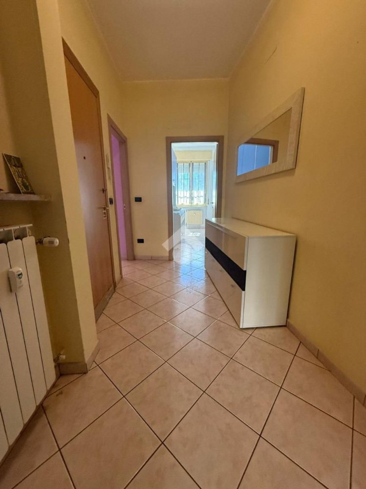 3 rooms Apartment in Reggio Emilia, Italy No. 302788