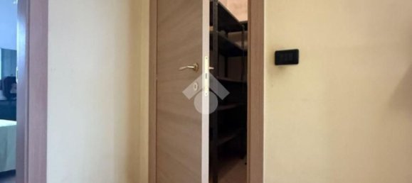 3 rooms Apartment in Reggio Emilia, Italy No. 302788 4