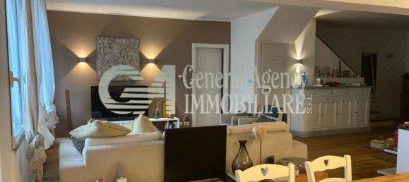 Villa de 16 habitaciónes en Rome, Italy No. 3589 11