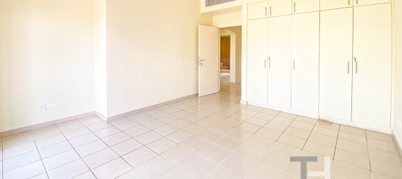 4 bedrooms Villa in Meadows, UAE No. 33299 13