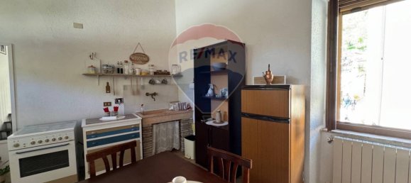 2 bedrooms House in Foligno, Italy No. 50346 9