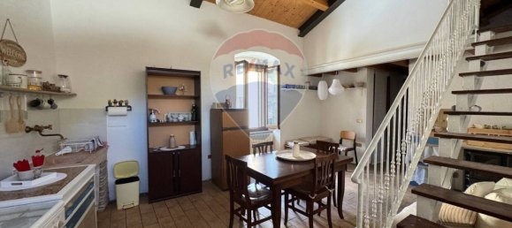 2 bedrooms House in Foligno, Italy No. 50346 12