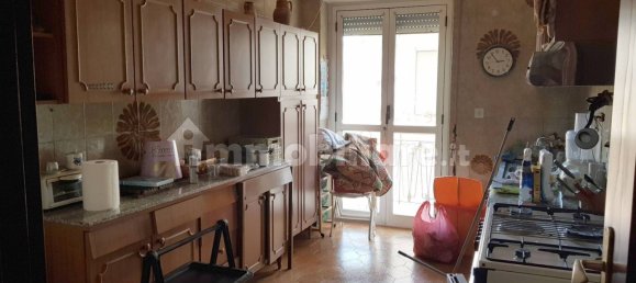 4 Schlafzimmer Wohnung in Salerno, Italy, Nr. 8725 12