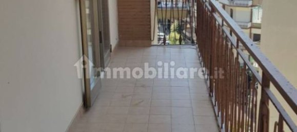 4 Schlafzimmer Wohnung in Salerno, Italy, Nr. 8725 34