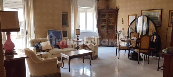 4 Schlafzimmer Wohnung in Salerno, Italy, Nr. 8725 2