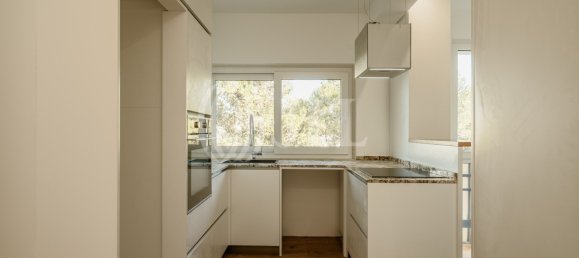 4 bedrooms Duplex in Cascais, Portugal No. 110749 10