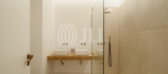 4 bedrooms Duplex in Cascais, Portugal No. 110749 18