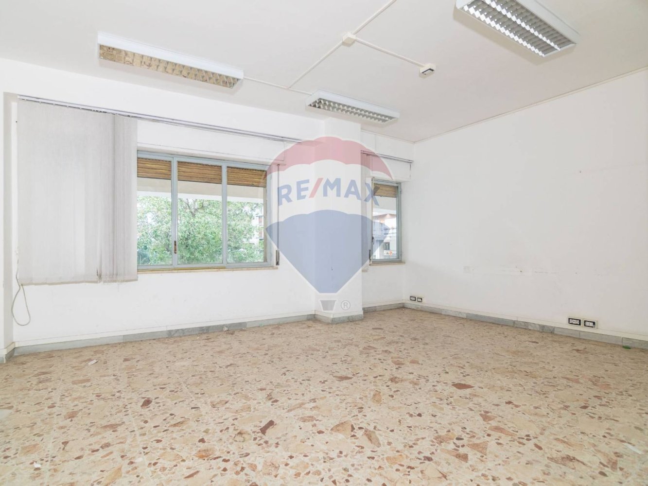 Apartamento de 12 habitaciónes en Acireale, Italy No. 81738