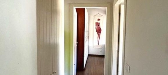 2 bedrooms Apartment in Livorno, Italy No. 336241 4